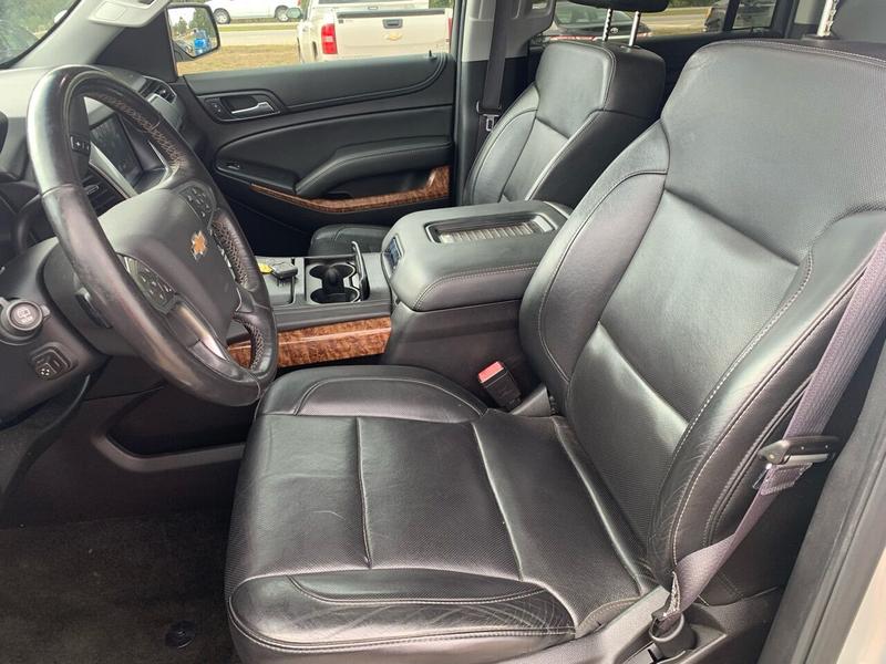 Chevrolet Suburban 2016 price $24,995