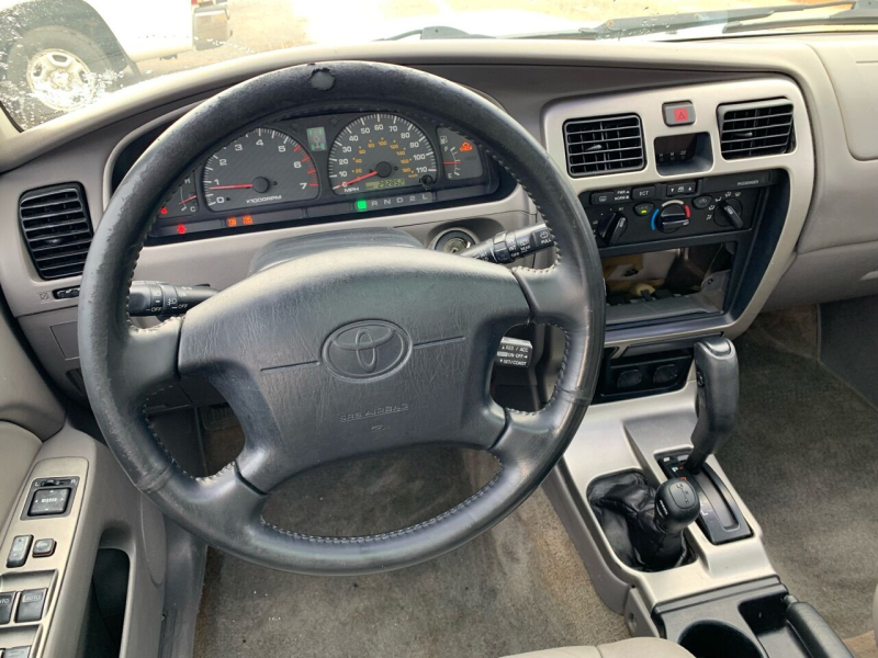 Toyota 4Runner 2001 price $8,995
