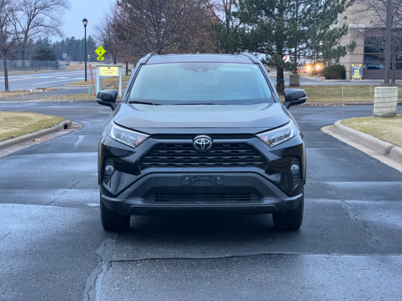 Toyota RAV4 2019 price $22,995