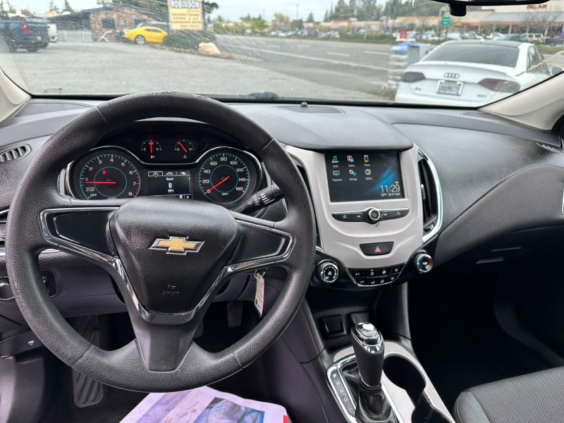 Chevrolet Cruze 2017 price $8,455