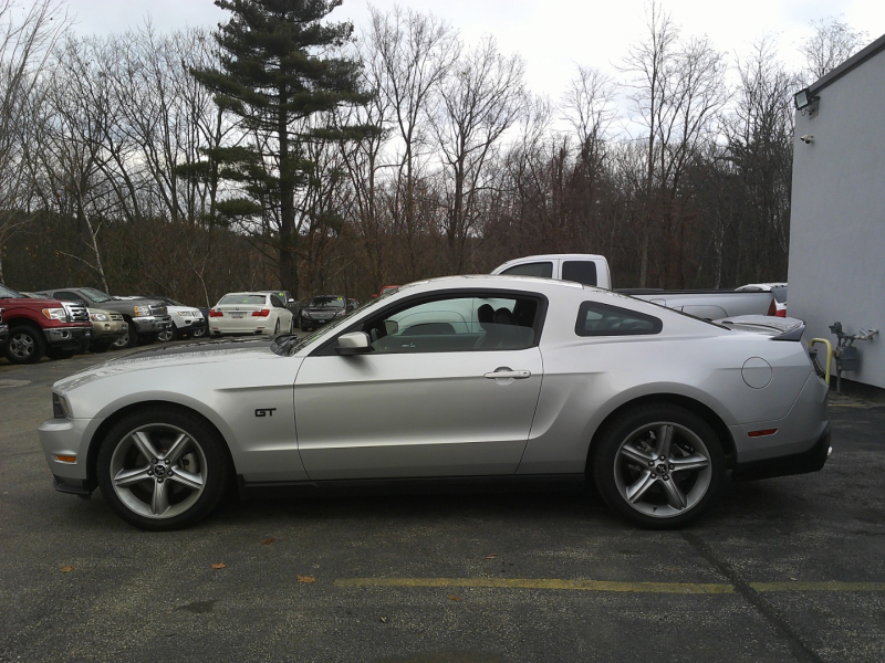 Ford Mustang 2010 price $17,000