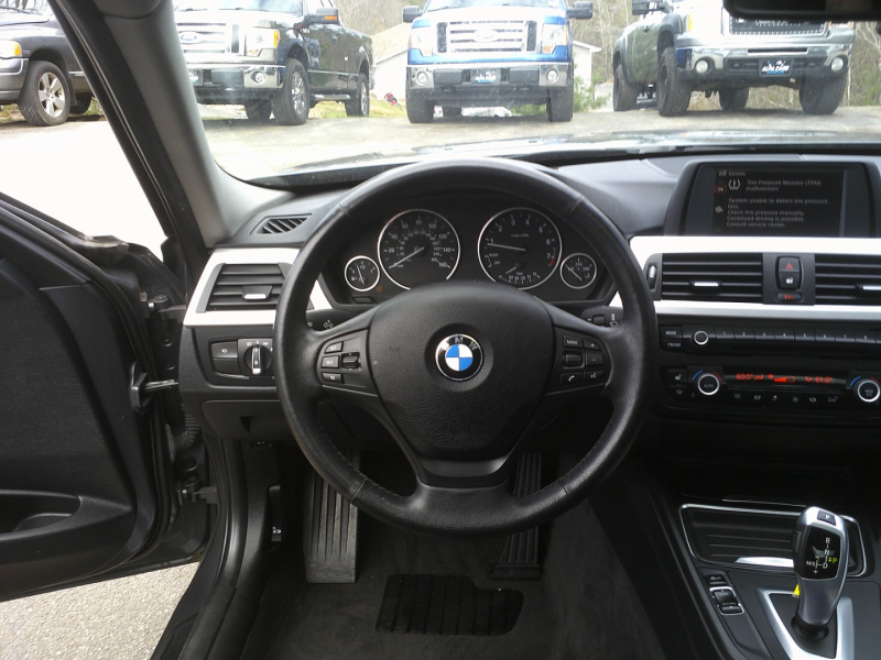 BMW 3-Series 2013 price $9,950