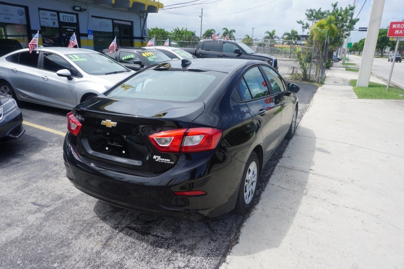 Chevrolet Cruze 2019 price $8,499