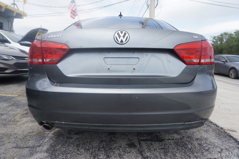 Volkswagen Passat 2013 price $6,999