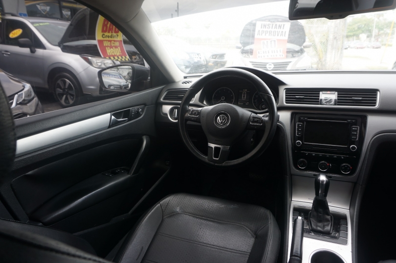 Volkswagen Passat 2013 price $6,999