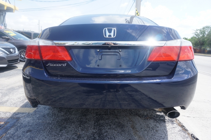 Honda Accord Sedan 2014 price $11,980