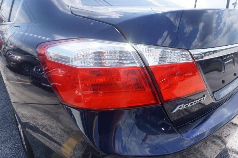 Honda Accord Sedan 2014 price $11,980