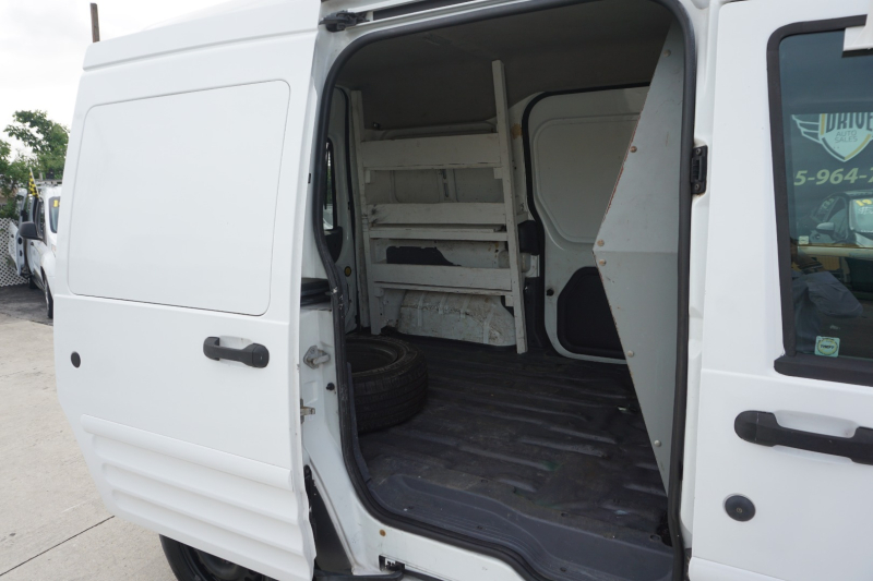 Ford Transit Connect 2013 price $8,999
