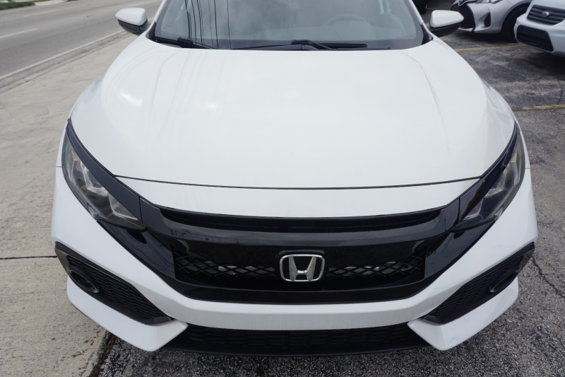 Honda Civic Hatchback 2018 price $16,999