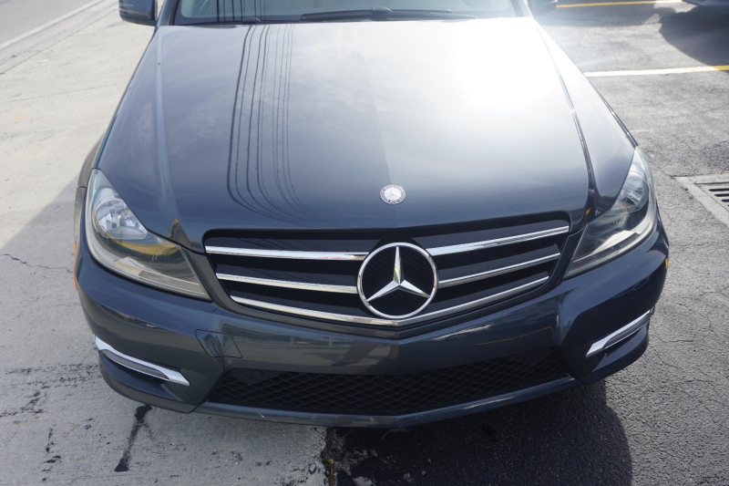 Mercedes-Benz C-Class 2014 price $15,999