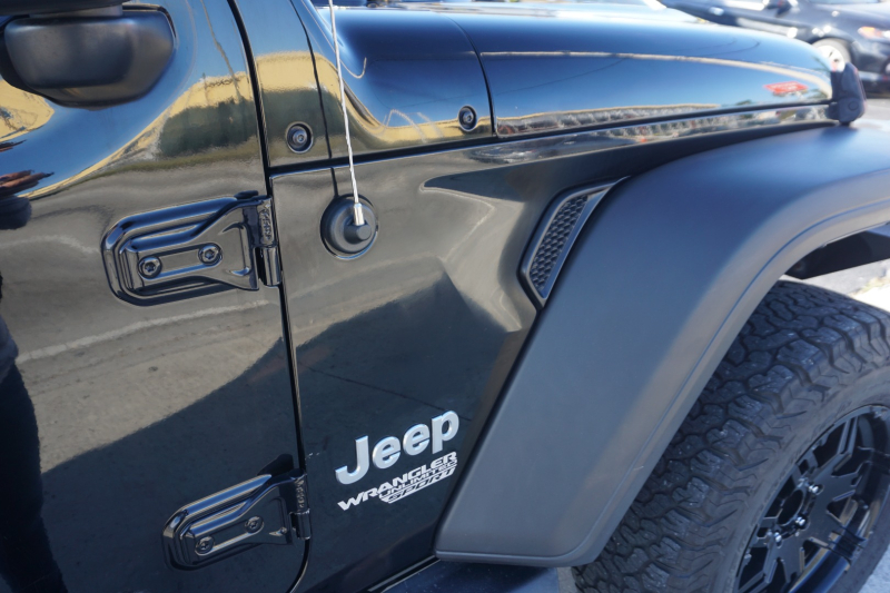 Jeep Wrangler 2021 price $32,900