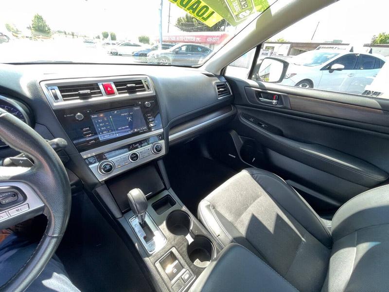 Subaru Legacy 2017 price 