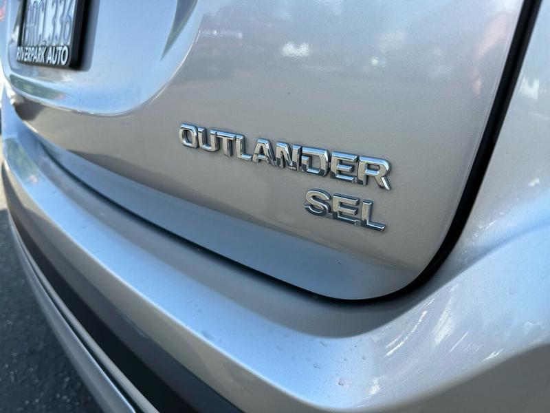 Mitsubishi Outlander 2019 price 