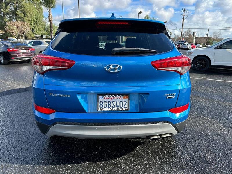 Hyundai Tucson 2018 price $15,995