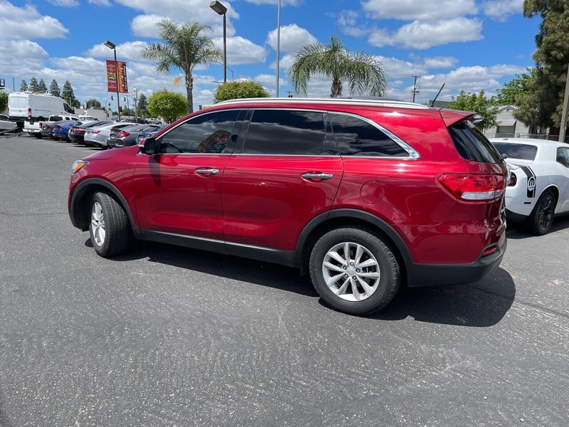 Kia Sorento 2016 price $14,777