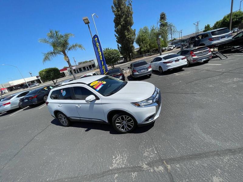 Mitsubishi Outlander 2017 price $13,888