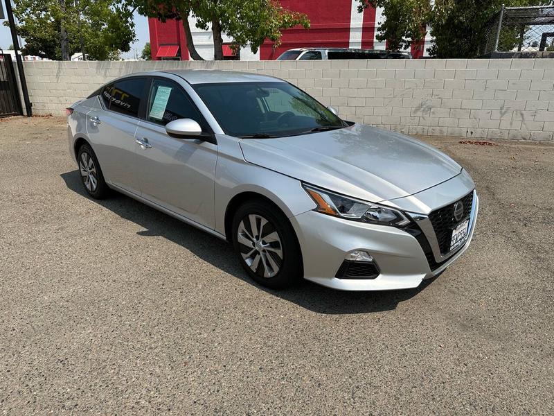 Nissan Altima 2020 price $15,888