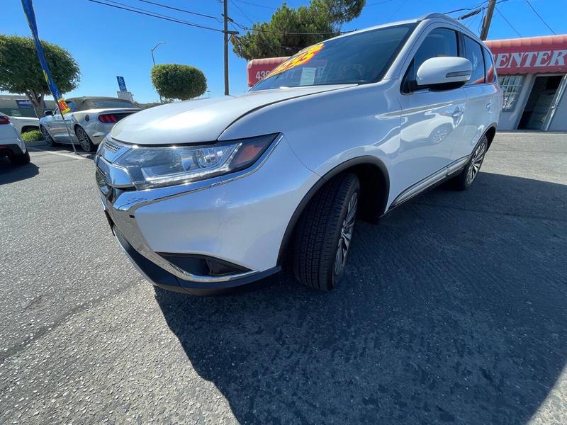 Mitsubishi Outlander 2020 price $15,888