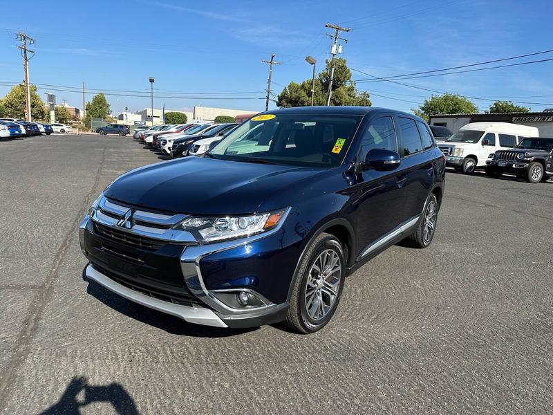 Mitsubishi Outlander 2017 price $13,777