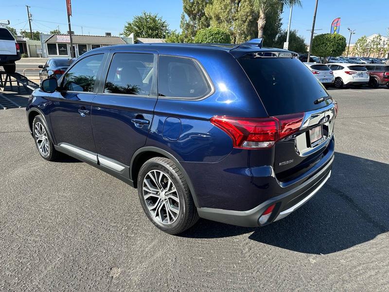 Mitsubishi Outlander 2017 price $13,777