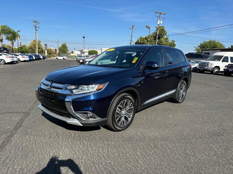 Mitsubishi Outlander 2017 price $13,777