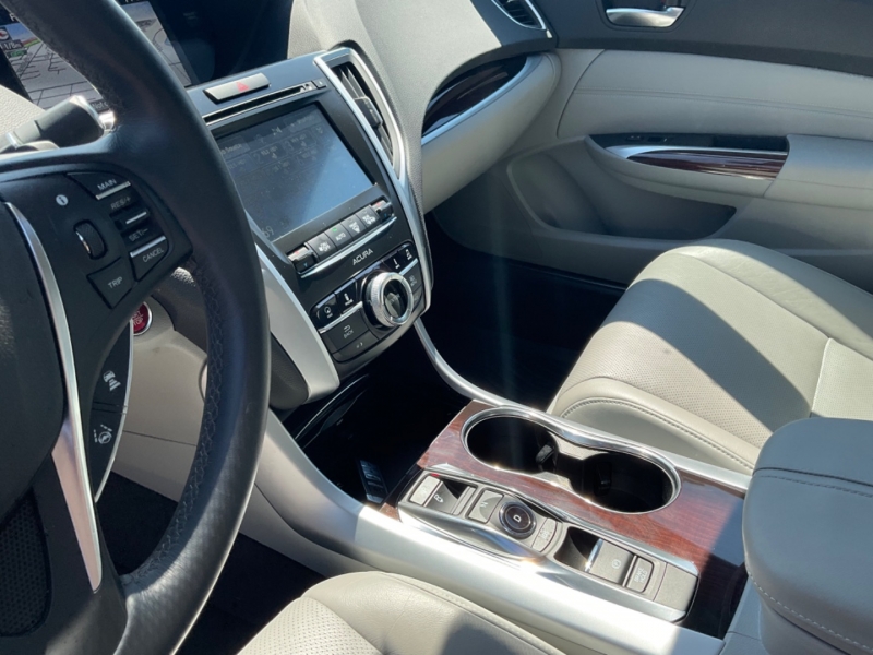 Acura TLX 2015 price $17,599