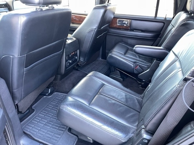 Lincoln Navigator 2015 price $19,500