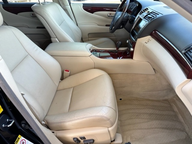 Lexus LS 460 2011 price $15,900