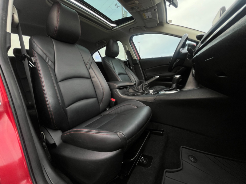 Mazda 3 2014 price $9,900