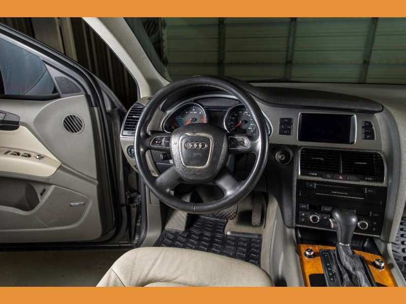 Audi Q7 2010 price $9,950