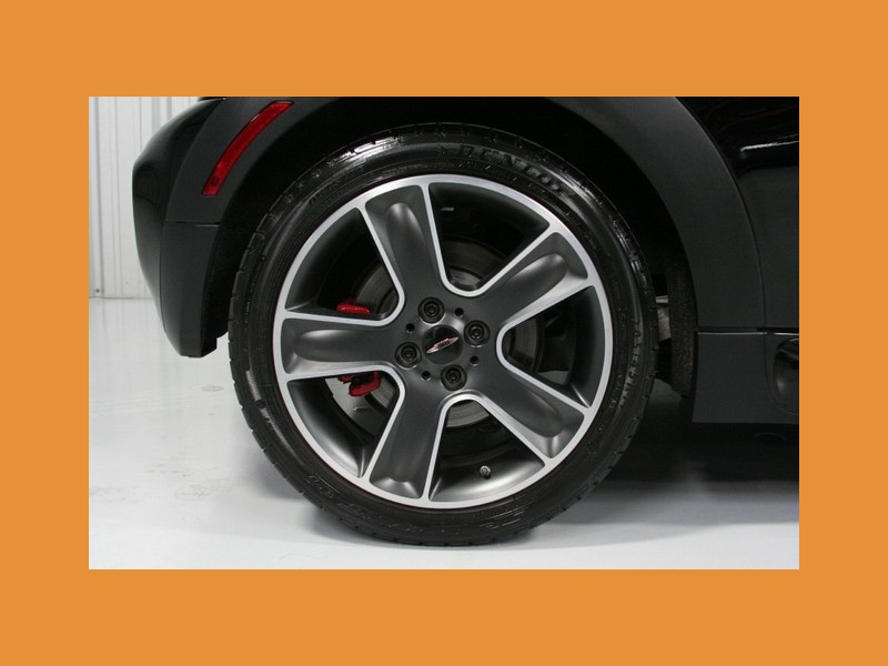 MINI Cooper Hardtop 2012 price $27,950