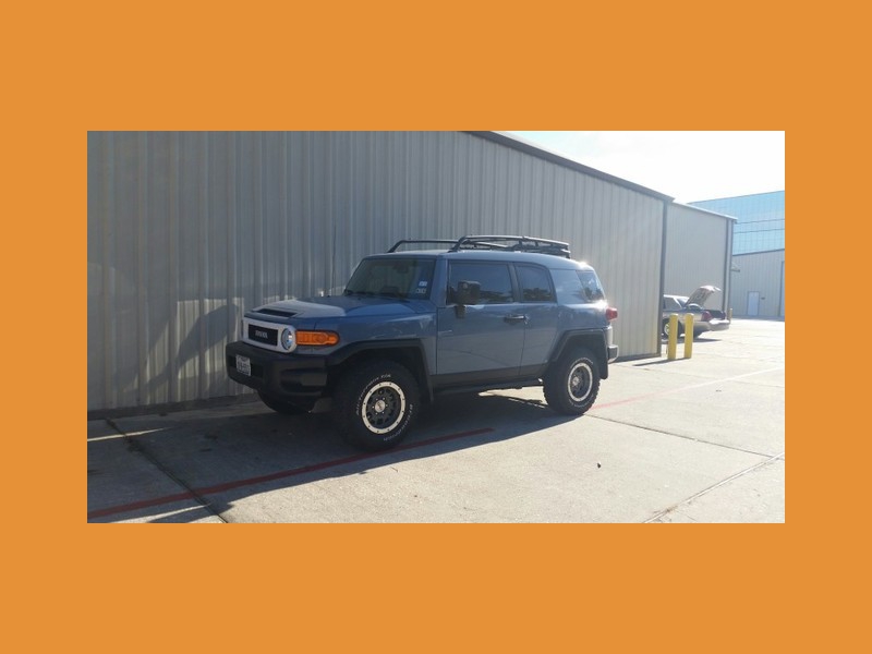 Toyota FJ Cruiser (ultimate edition) 2014 price Call for Pricing.