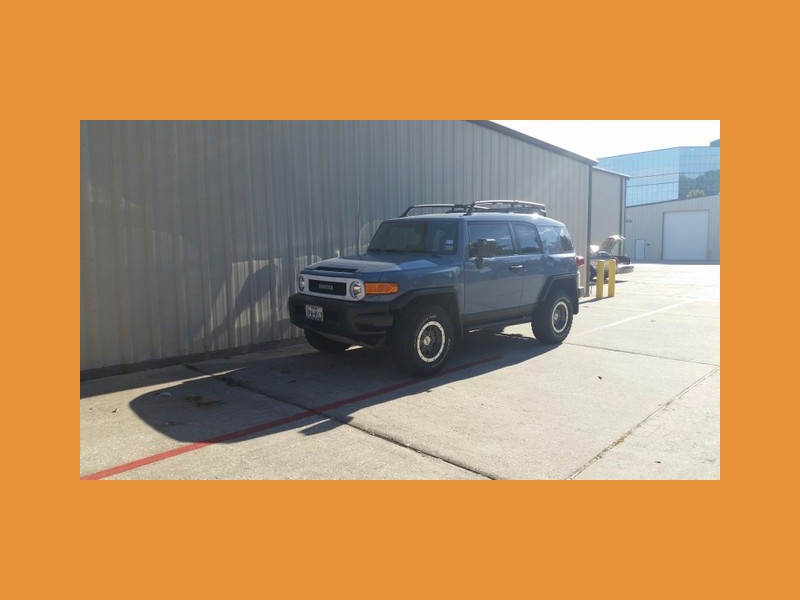 Toyota FJ Cruiser (ultimate edition) 2014 price Call for Pricing.