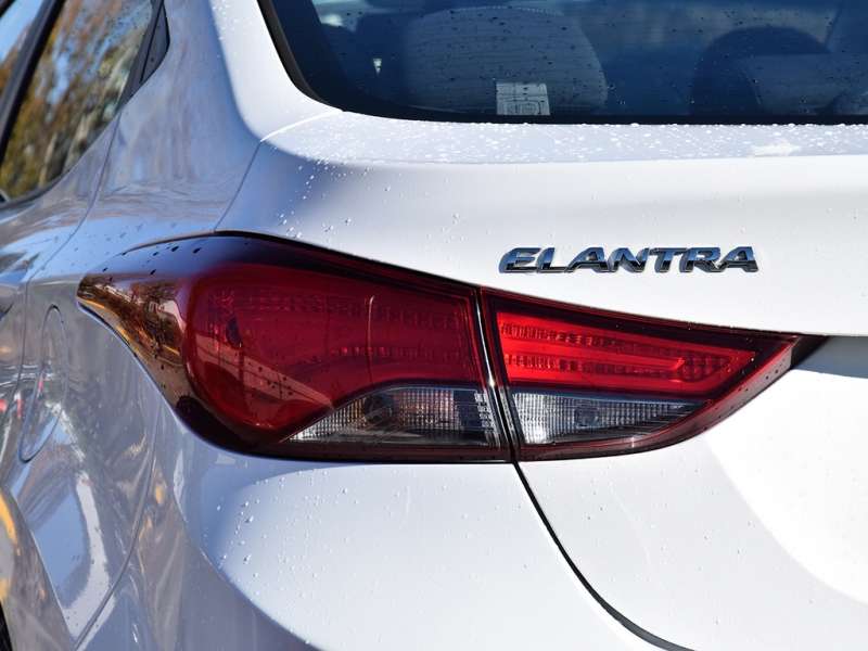 Hyundai Elantra 2016 price $12,995