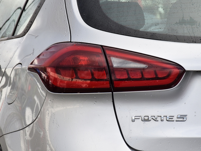 Kia Forte 5-Door 2014 price $14,995