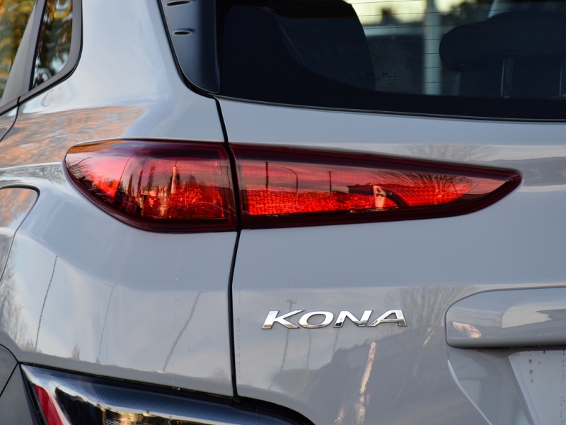 Hyundai Kona 2023 price $33,995