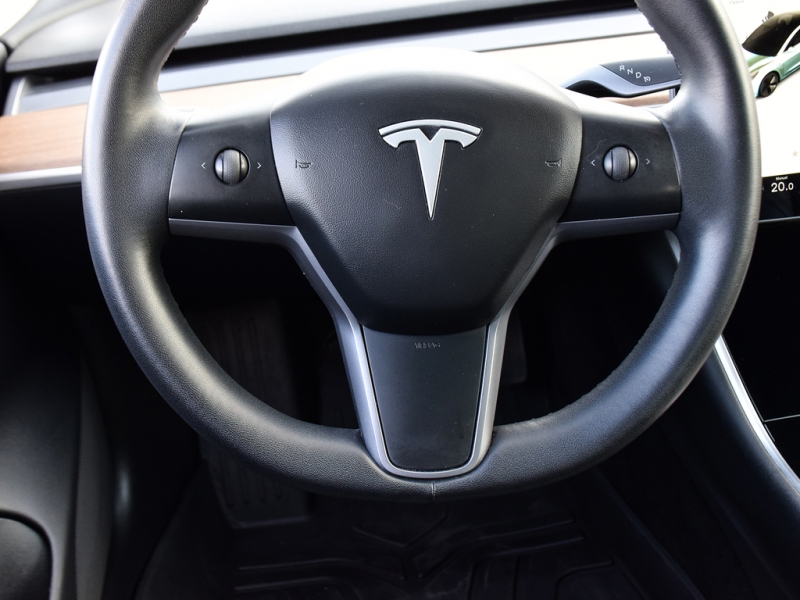 Tesla Model 3 2019 price $37,995