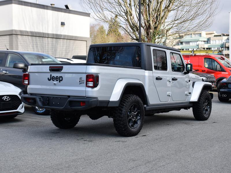 Jeep Gladiator 2023 price $53,995