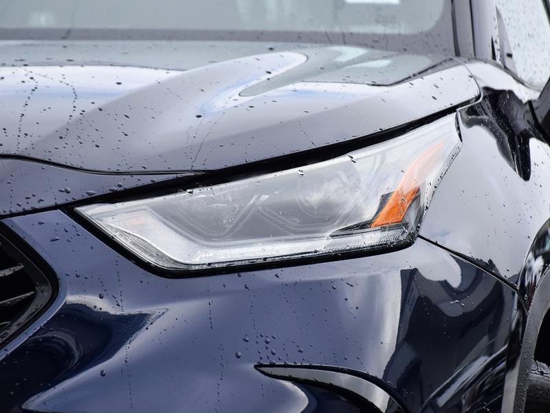 Toyota Highlander 2022 price $49,888