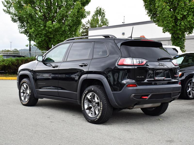 Jeep Cherokee 2019 price $27,995