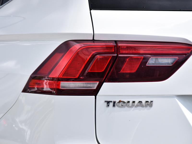 Volkswagen Tiguan 2018 price $21,995