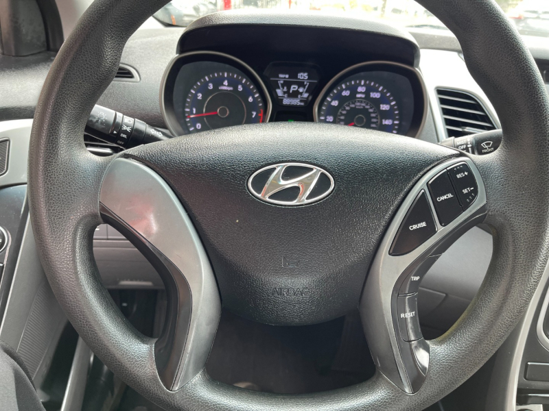 Hyundai Elantra 2016 price $9,999