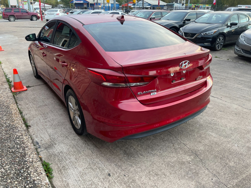 Hyundai Elantra 2018 price $11,500