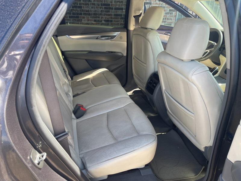 Cadillac XT5 2017 price $12,500