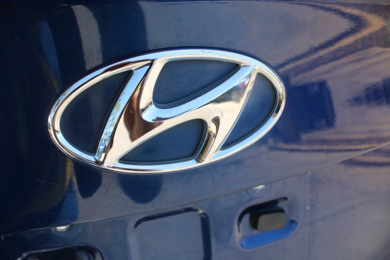 Hyundai Elantra 2016 price $8,495