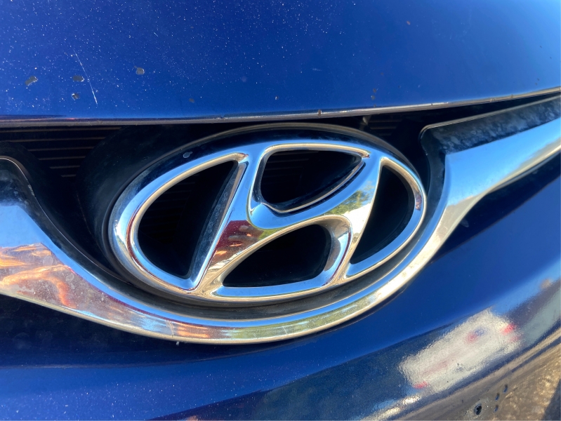 Hyundai Elantra 2016 price $10,495