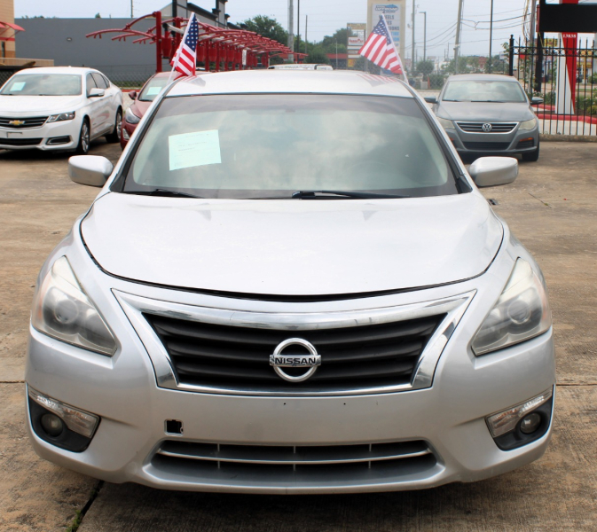 Nissan Altima 2015 price $6,995