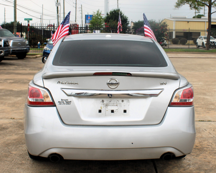 Nissan Altima 2015 price $6,995