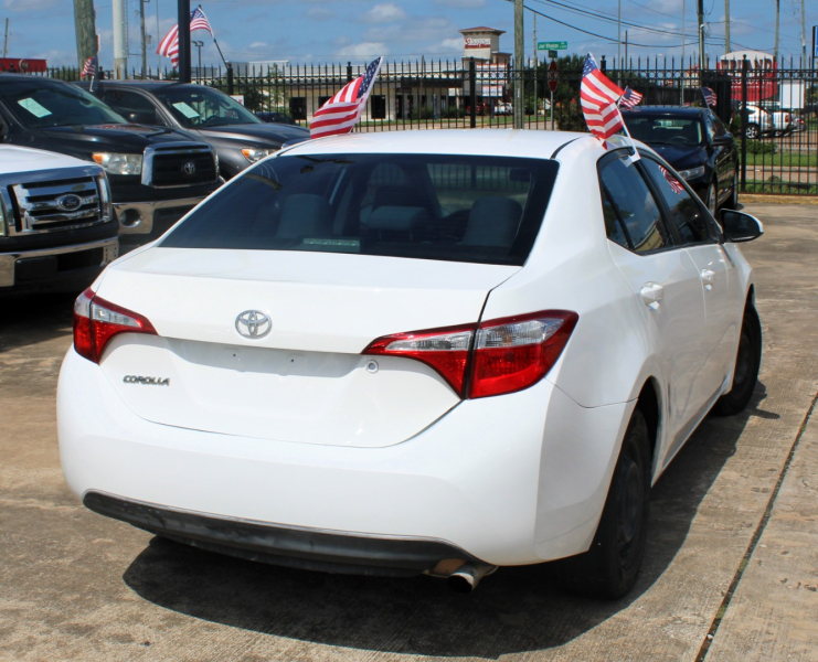 Toyota Corolla 2015 price $10,995