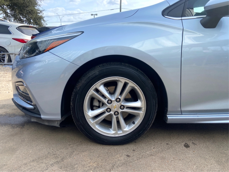 Chevrolet Cruze 2018 price $13,995